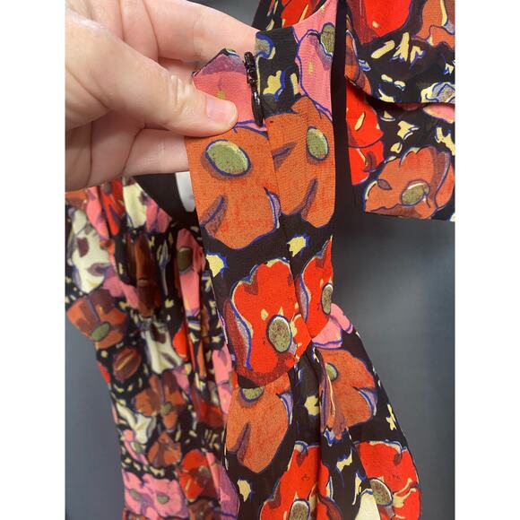 Cinq A Sept Tops NWOT Cinq A Sept Naomi Ruffle Asymmetric Silk small (b43) - Picture 8 of 8